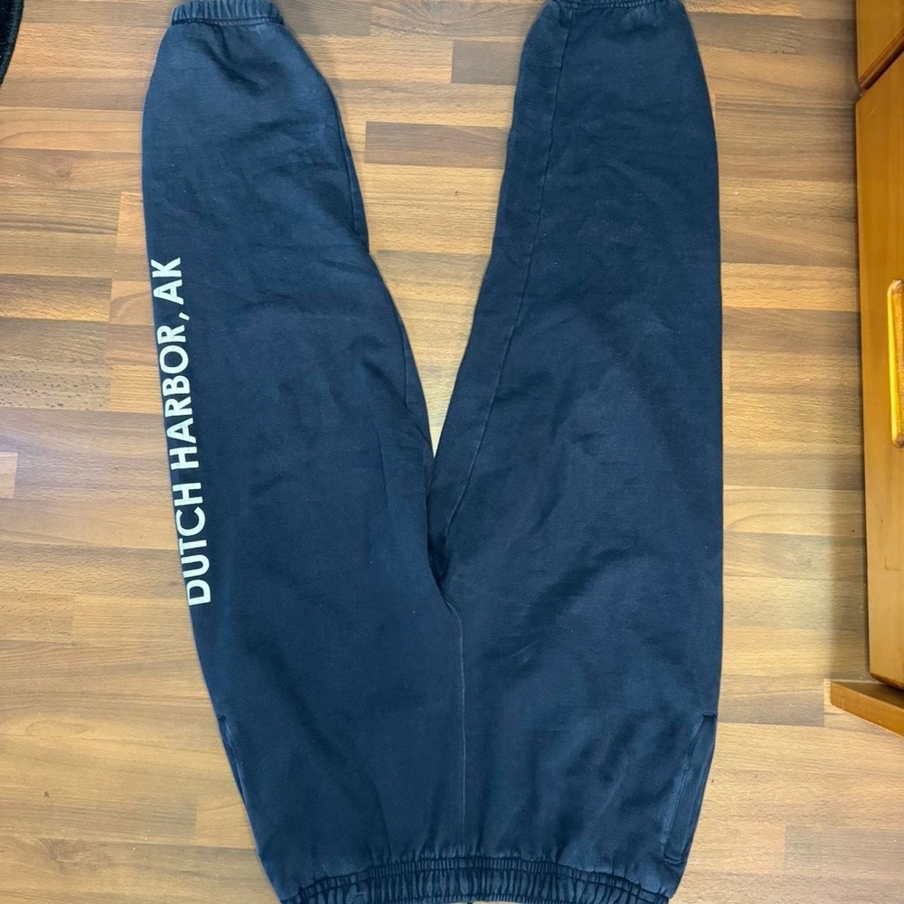 Navy blue sweats L